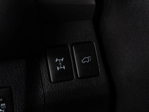 Внедорожник Toyota RAV4 2015 года, 2320000 рублей, Тюмень