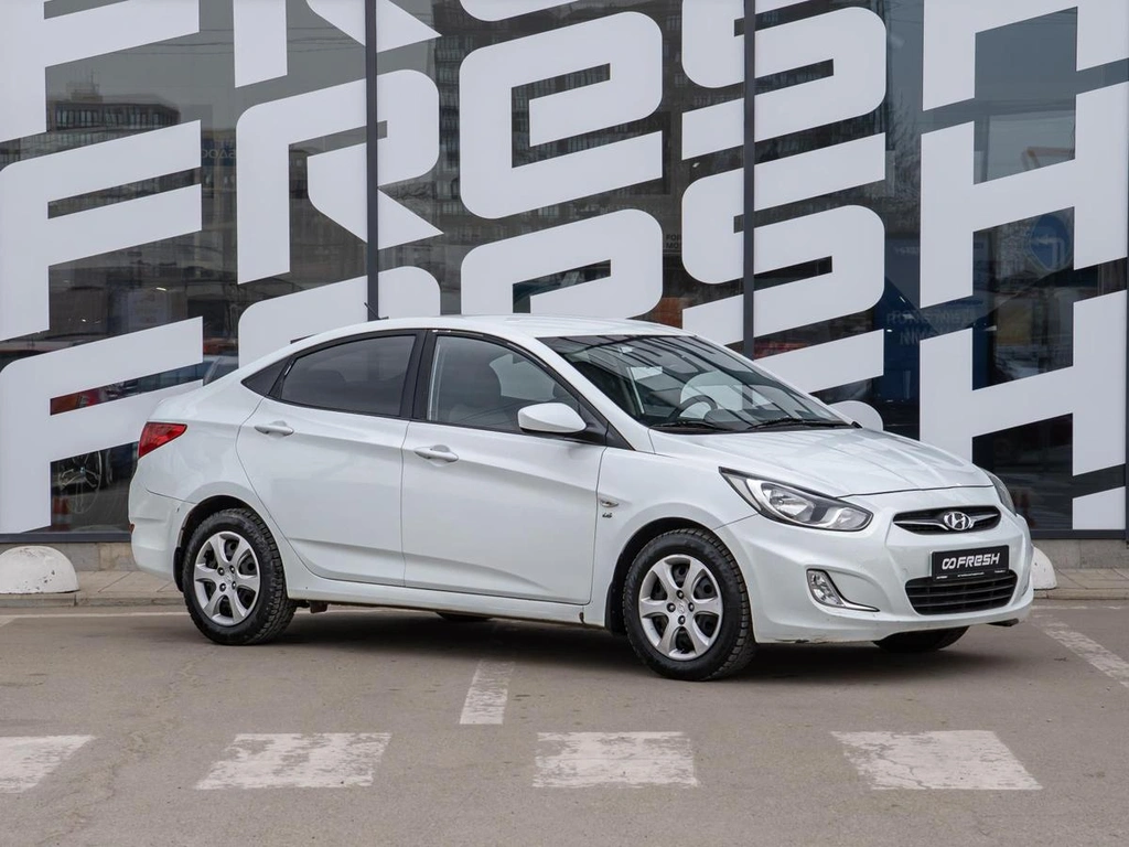 Седан Hyundai Solaris 2012 года, 1020000 рублей, Краснодар