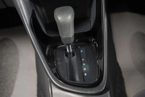 Хетчбэк Toyota Yaris 2020 года, 1199000 рублей, Новосибирск