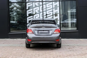 Седан Hyundai Solaris 2013 года, 750000 рублей, Ульяновск