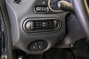 Внедорожник ВАЗ (LADA) Niva Travel 2023 года, 1169000 рублей, Омск