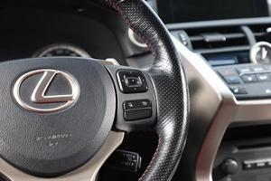 Внедорожник Lexus NX 2017 года, 3239000 рублей, Новосибирск