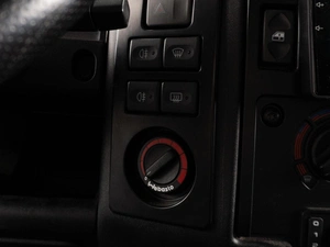 Внедорожник Land Rover Defender 2014 года, 3150000 рублей, Тюмень