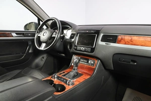 Внедорожник Volkswagen Touareg 2010 года, 1949000 рублей, Новосибирск