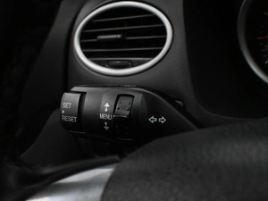 Хетчбэк Ford Focus 2008 года, 499000 рублей, Волгоград