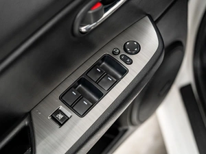 Седан Mazda 6 2011 года, 1050000 рублей, Красноярск