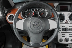 Хетчбэк Opel Corsa 2011 года, 539000 рублей, Тюмень