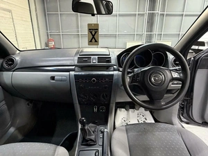 Седан Mazda Axela 2003 года, 397000 рублей, Красноярск