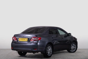 Седан Toyota Corolla 2011 года, 1089000 рублей, Томск
