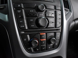 Хетчбэк Opel Astra 2013 года, 849000 рублей, Воронеж