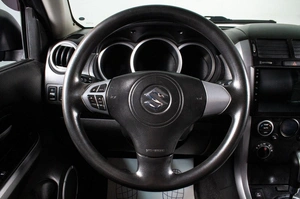 Внедорожник Suzuki Grand Vitara 2011 года, 1099000 рублей, Сургут
