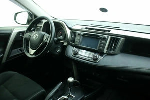 Внедорожник Toyota RAV4 2015 года, 2100000 рублей, Красноярск