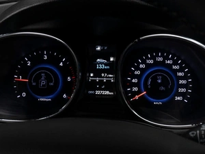 Внедорожник Hyundai Santa Fe 2013 года, 1879000 рублей, Тюмень