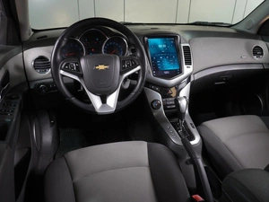 Седан Chevrolet Cruze 2010 года, 739000 рублей, Воронеж