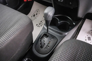 Хетчбэк Toyota Vitz 2019 года, 969000 рублей, Красноярск
