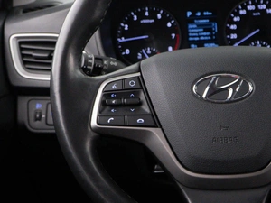 Седан Hyundai Solaris 2018 года, 1396444 рублей, Москва