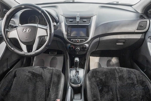 Хетчбэк Hyundai Solaris 2013 года, 839000 рублей, Барнаул