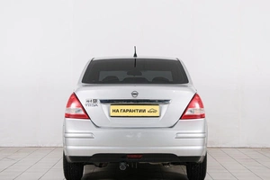 Седан Nissan Tiida 2010 года, 849000 рублей, Красноярск