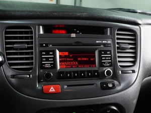 Хетчбэк Kia Rio 2011 года, 549000 рублей, Воронеж