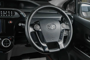 Хетчбэк Toyota Aqua 2017 года, 1339000 рублей, Тюмень