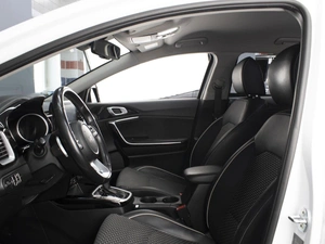 Универсал Kia Ceed 2022 года, 2175000 рублей, Омск