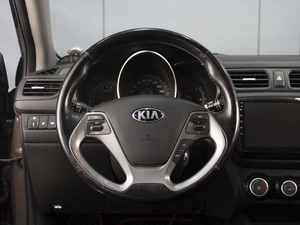 Седан Kia Rio 2015 года, 1180000 рублей, Омск