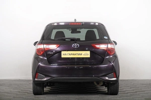 Хетчбэк Toyota Vitz 2018 года, 1029000 рублей, Томск