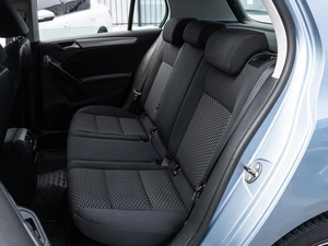 Хетчбэк Volkswagen Golf 2011 года, 729000 рублей, Волгоград