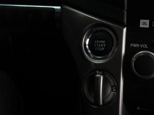 Внедорожник Toyota Land Cruiser 2010 года, 4200000 рублей, Тюмень