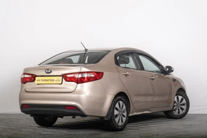 Седан Kia Rio 2013 года, 869000 рублей, Томск