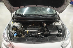 Седан Hyundai Solaris 2012 года, 800000 рублей, Курск