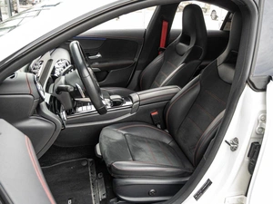 Седан Mercedes-benz CLA-класс 2019 года, 3250000 рублей, Краснодар