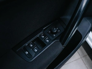 Внедорожник Volkswagen Tiguan 2020 года, 2000000 рублей, Красноярск