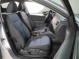 Седан Volkswagen Jetta 2013 года, 1049000 рублей, Воронеж