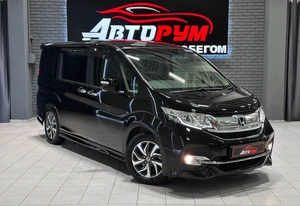 Минивэн Honda Stepwgn Spada 2017 года, 1797000 рублей, Красноярск
