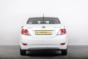 Седан Hyundai Solaris 2014 года, 629000 рублей, Томск