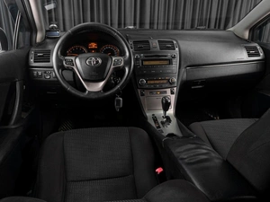 Седан Toyota Avensis 2009 года, 919000 рублей, Тюмень