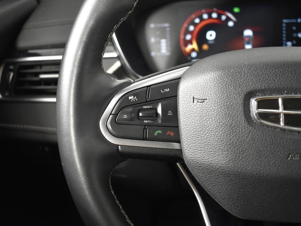 Внедорожник Geely Atlas Pro 2023 года, 2176100 рублей, Казань