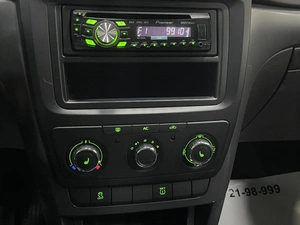 Внедорожник Skoda Yeti 2011 года, 727000 рублей, Солонцы