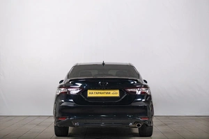 Седан Toyota Camry 2019 года, 3199000 рублей, Томск