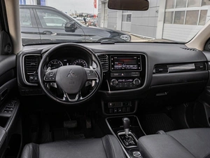 Внедорожник Mitsubishi Outlander 2018 года, 2210000 рублей, Краснодар