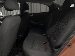 Седан Hyundai Solaris 2015 года, 899000 рублей, Красноярск