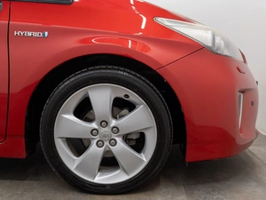 Лифтбек Toyota Prius 2012 года, 1150000 рублей, Красноярск