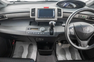 Минивэн Honda Freed 2012 года, 989000 рублей, Барнаул