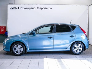 Хетчбэк Hyundai i30 2010 года, 849000 рублей, Красноярск