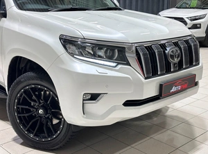 Внедорожник Toyota Land Cruiser Prado 2018 года, 4500000 рублей, Красноярск