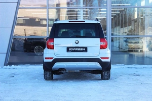 Внедорожник Skoda Yeti 2016 года, 1600000 рублей, Ярославль