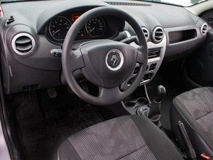 Седан Renault Logan 2013 года, 629000 рублей, Петрозаводск