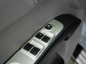 Пикап Mitsubishi L200 2011 года, 1487444 рублей, Москва
