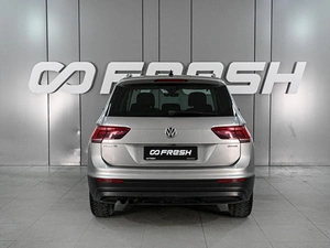 Внедорожник Volkswagen Tiguan 2019 года, 2415000 рублей, Аксай